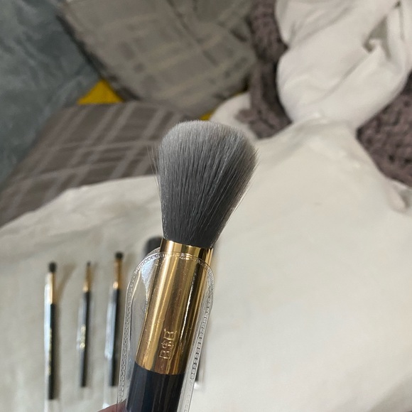 Makeup brush set - Picture 3 of 3